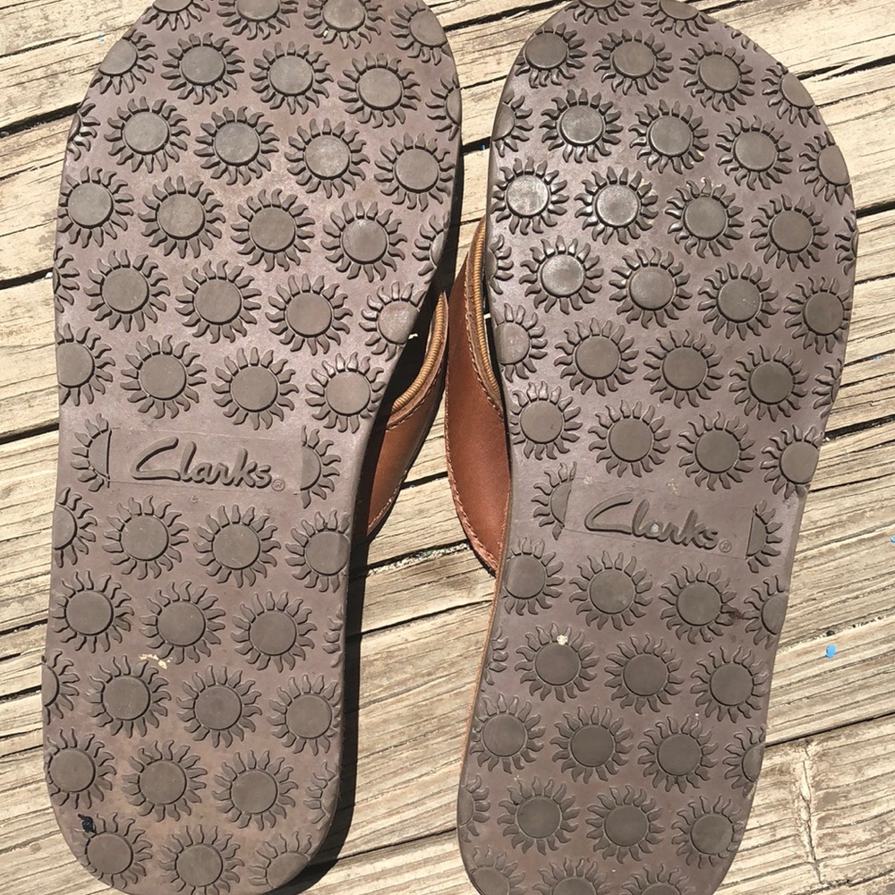 NEW Clark Sandals - Picture 2 of 2